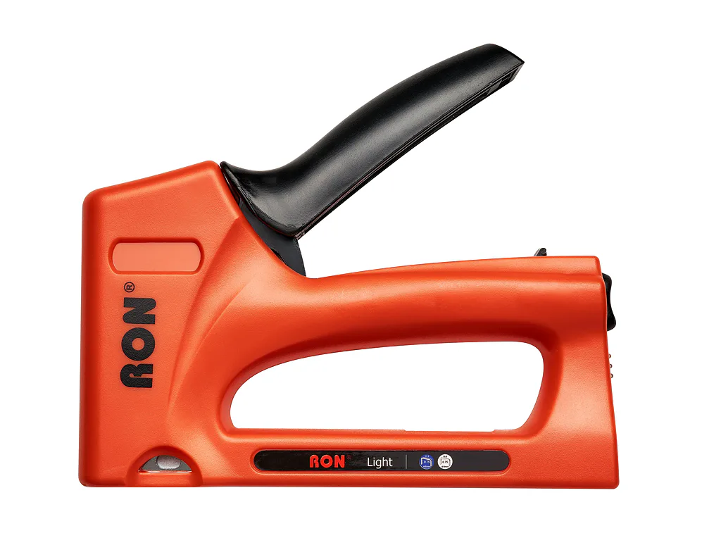 Ruční sponkovačka Narex Light 039