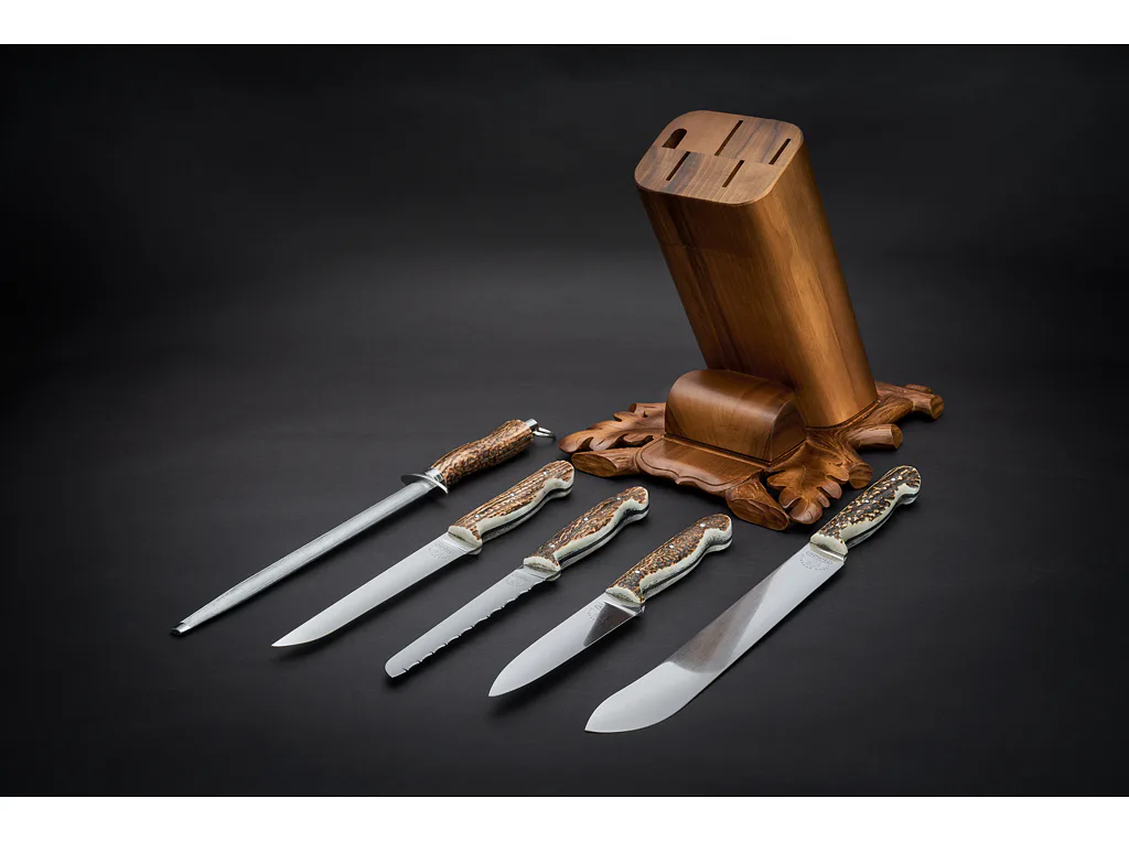 Sada kuchyňských nožů EXCLUSIVE s ocílkou, špalek 68-5/P